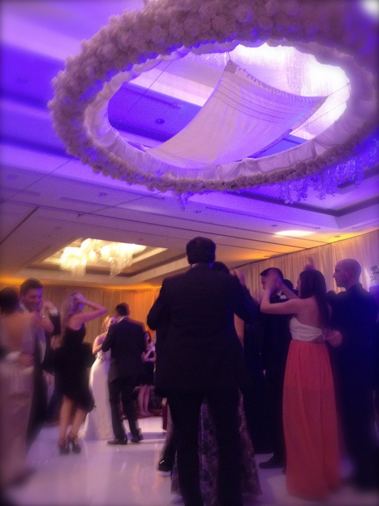 Joyish_wedding_floatingchuppah_friendsfamily